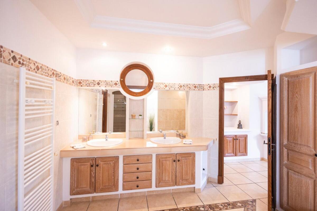 ונס Villa Isabella מראה חיצוני תמונה